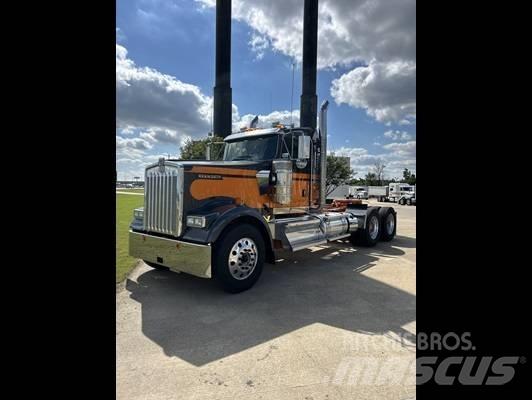 Kenworth W 900 Tractor Units
