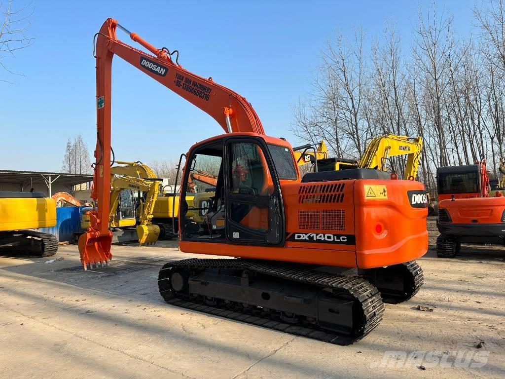 Doosan DX140 Crawler excavators