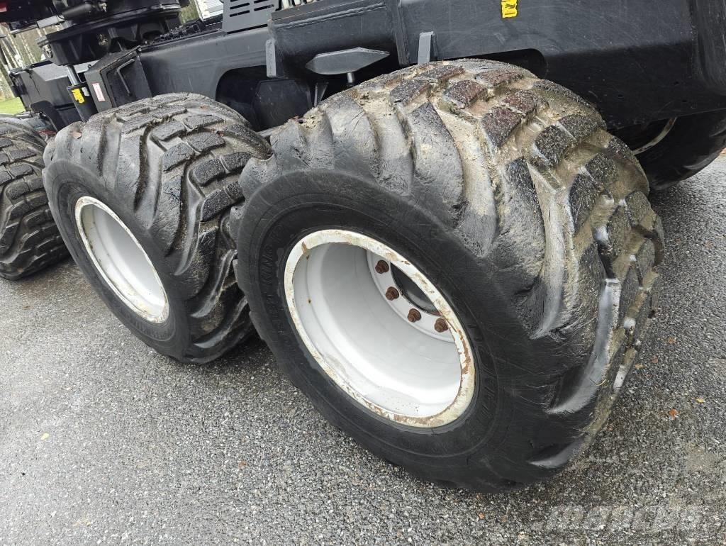 Komatsu 901 XC Harvesters