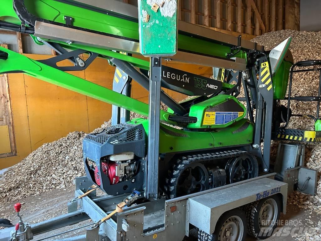 Leguan Neo 135 Vertical mast lifts