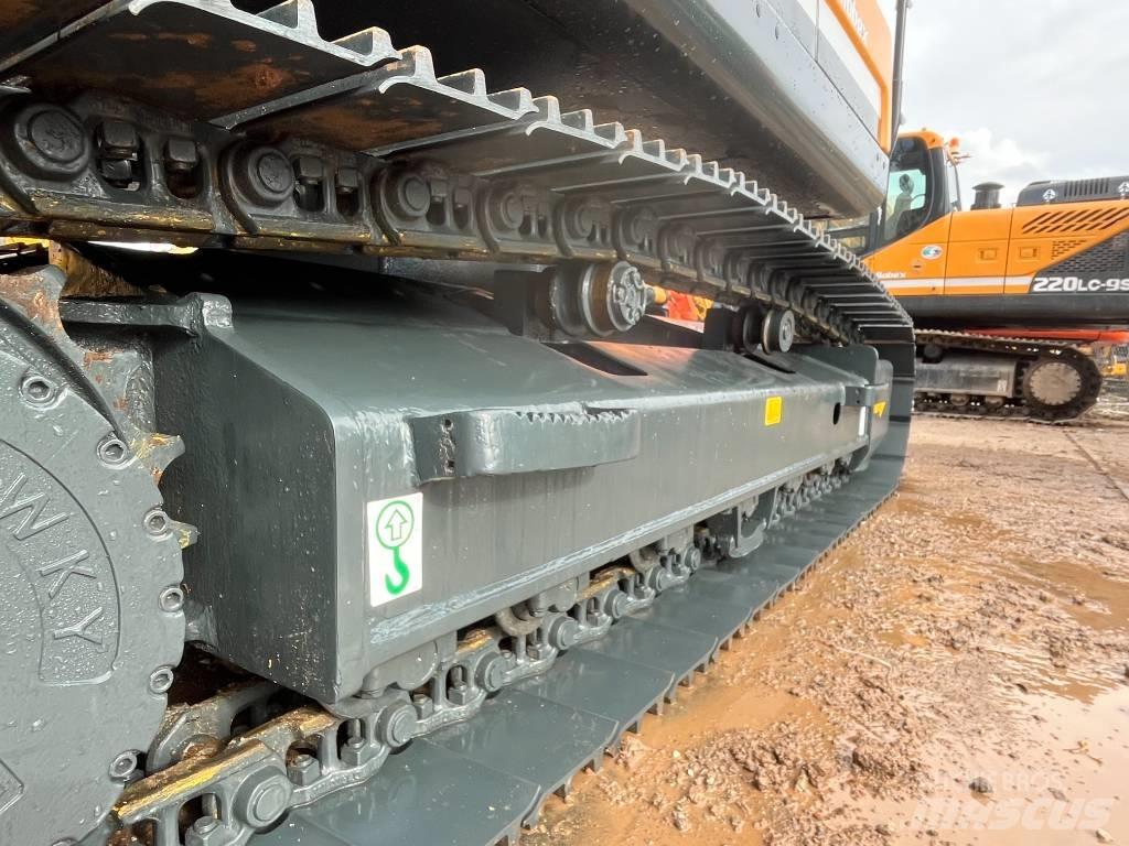 Hyundai 220LC-9S Crawler excavators