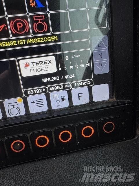 Fuchs TEREX 250MHL Waste / industry handlers