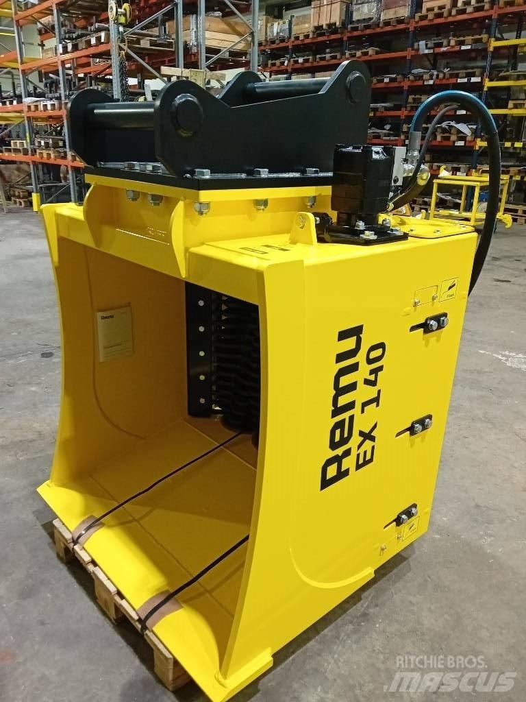 Remu EX140 Screening buckets