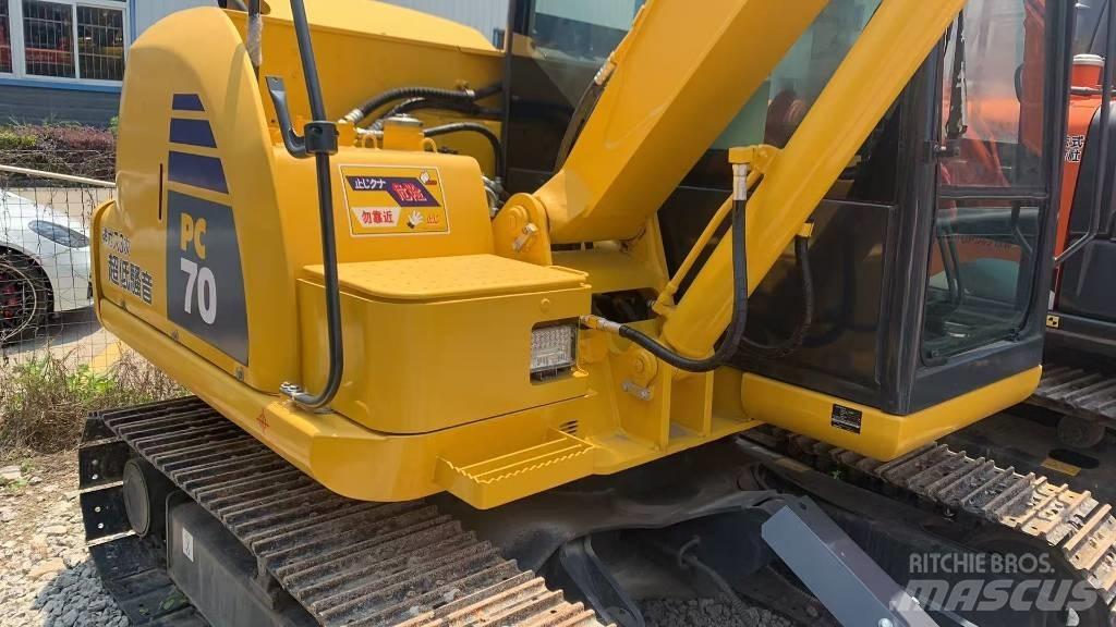 Komatsu PC 70-8 Crawler excavators