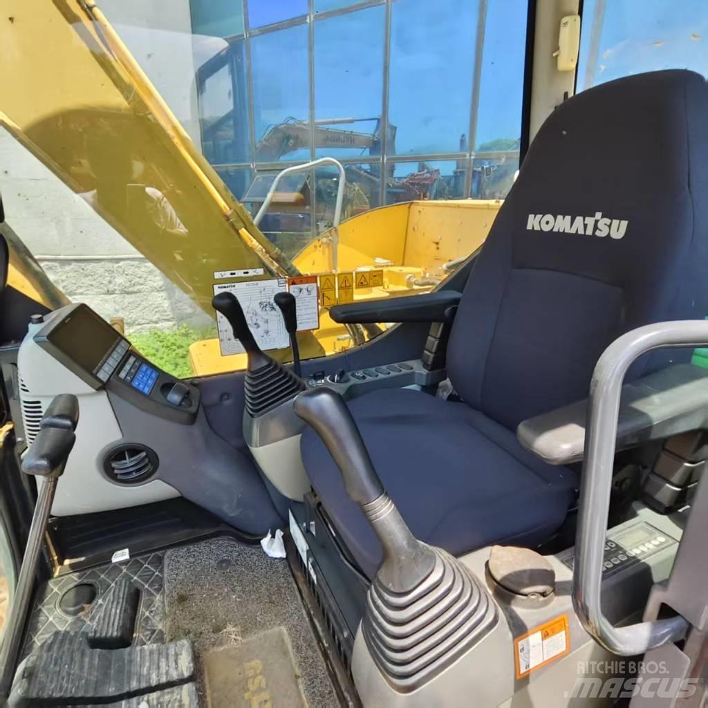 Komatsu PC 70 Crawler excavators