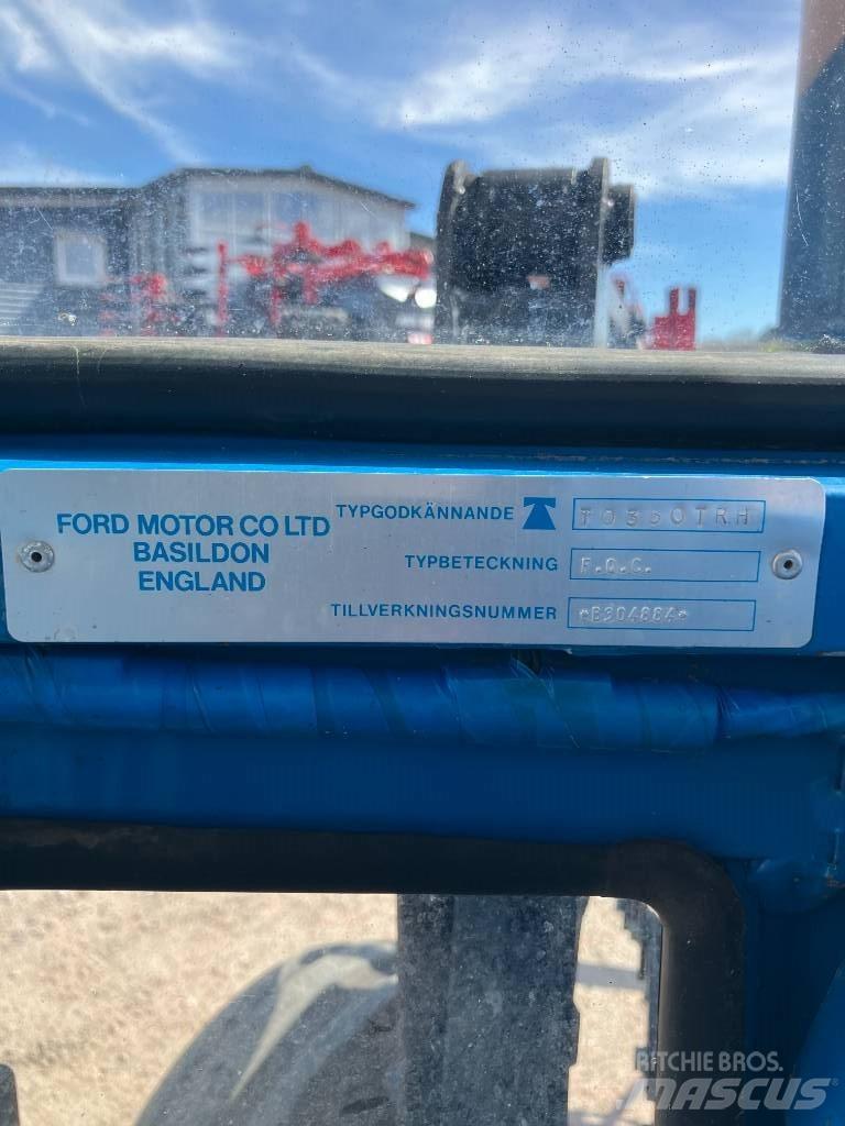 Ford 5600 Tractors