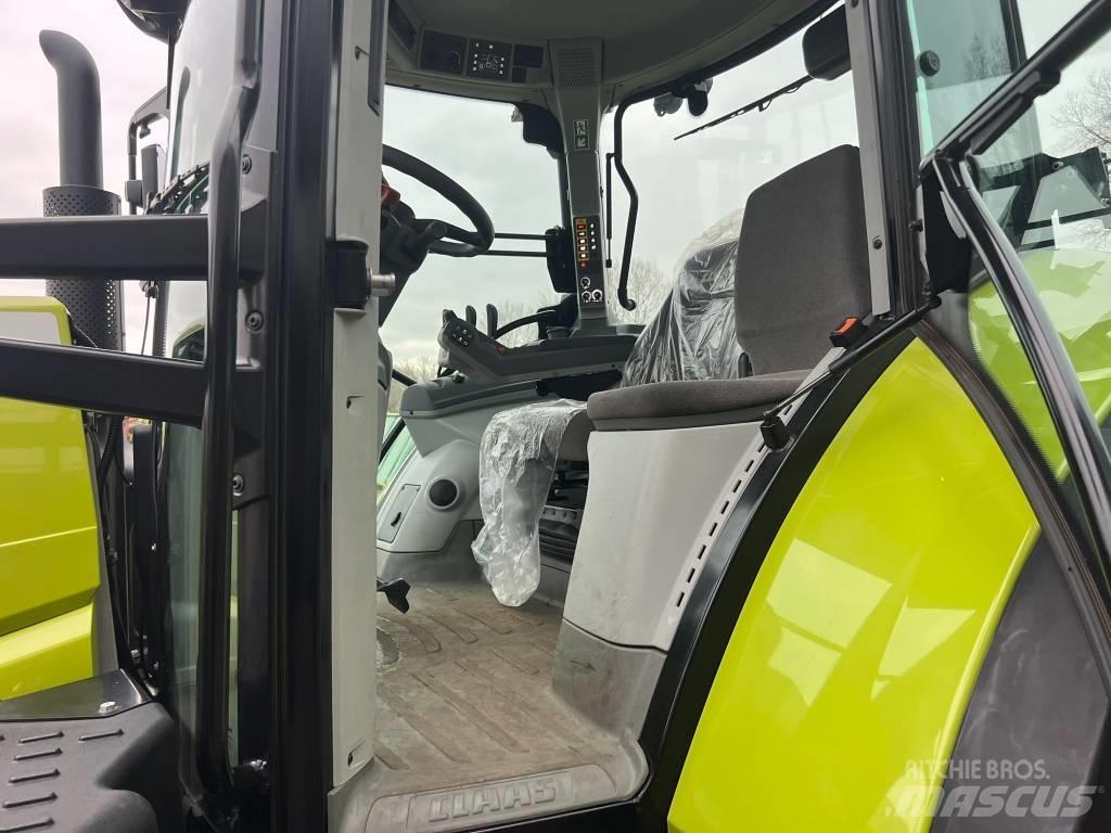 CLAAS Arion 610 CIS Tractors
