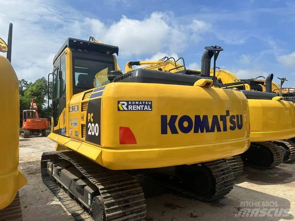 Komatsu PC 220 Crawler excavators