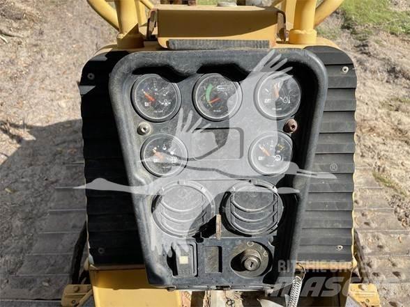 CAT D3G XL Crawler dozers