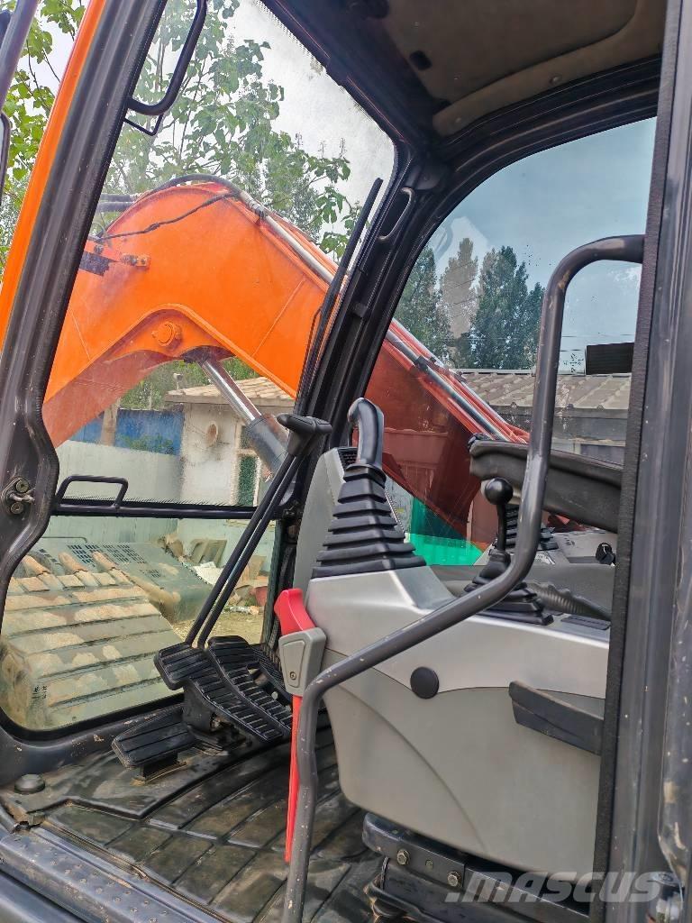 Doosan DX75-9C Midi excavators  7t - 12t