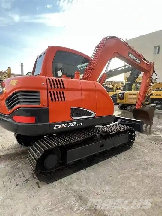 Doosan DX75-9C Midi excavators  7t - 12t