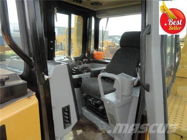 CAT D 8 R Crawler dozers