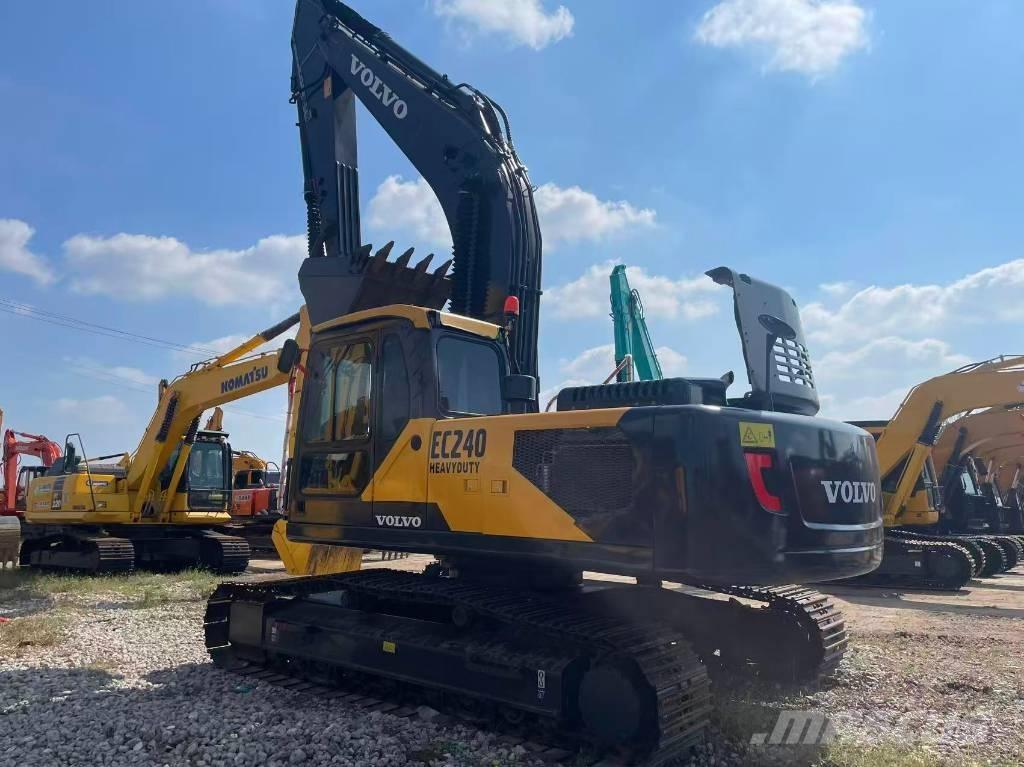 Volvo EC 240 Crawler excavators