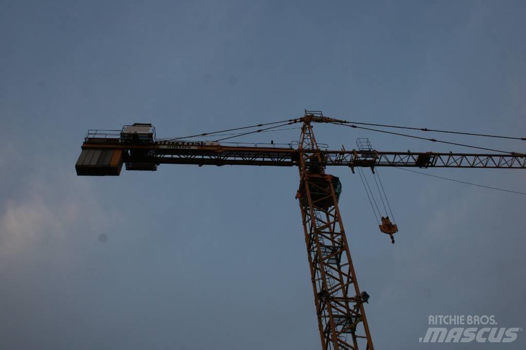 Potain MD285B Tower cranes