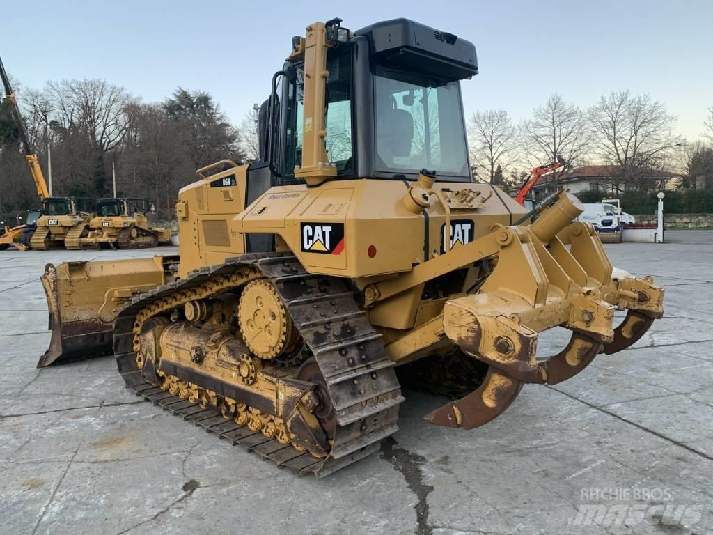 CAT D 6 N XL Crawler dozers