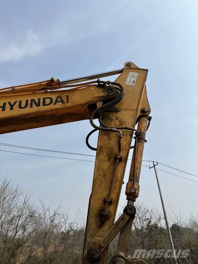 Hyundai 305LC-7 Crawler excavators