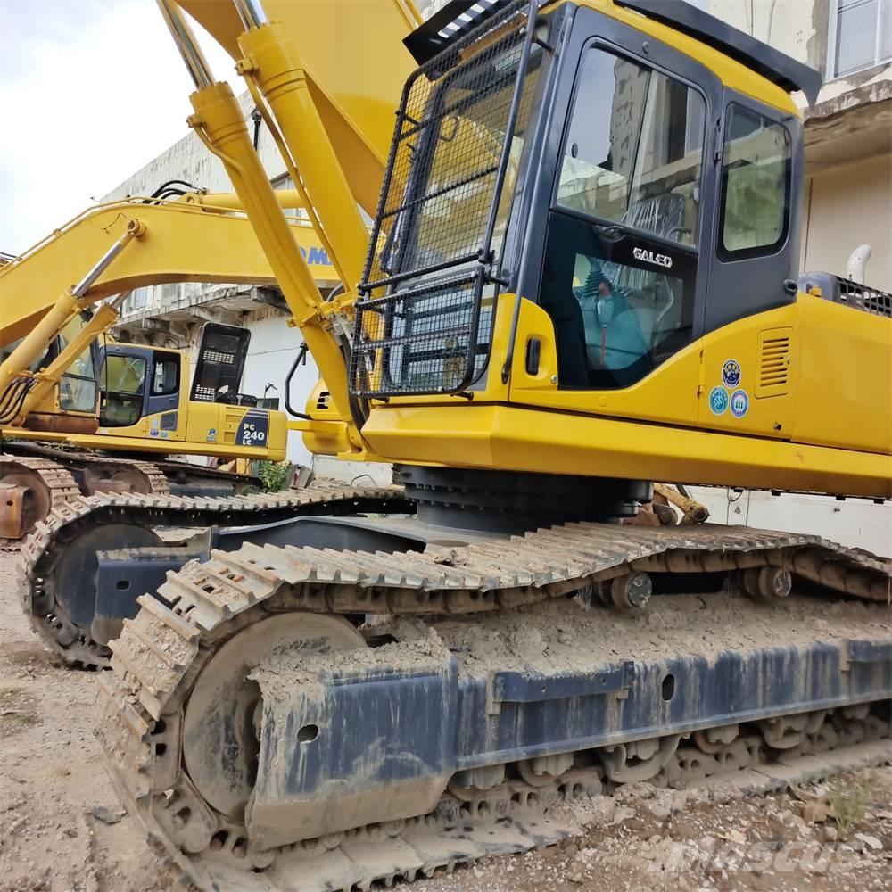 Komatsu PC400 Crawler excavators