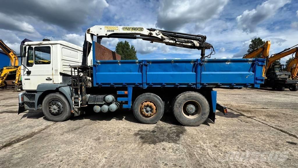 MAN 26.314 Tipper trucks