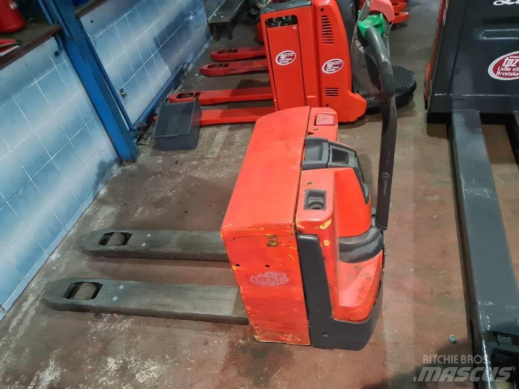 Jungheinrich EJE120 Low lifter