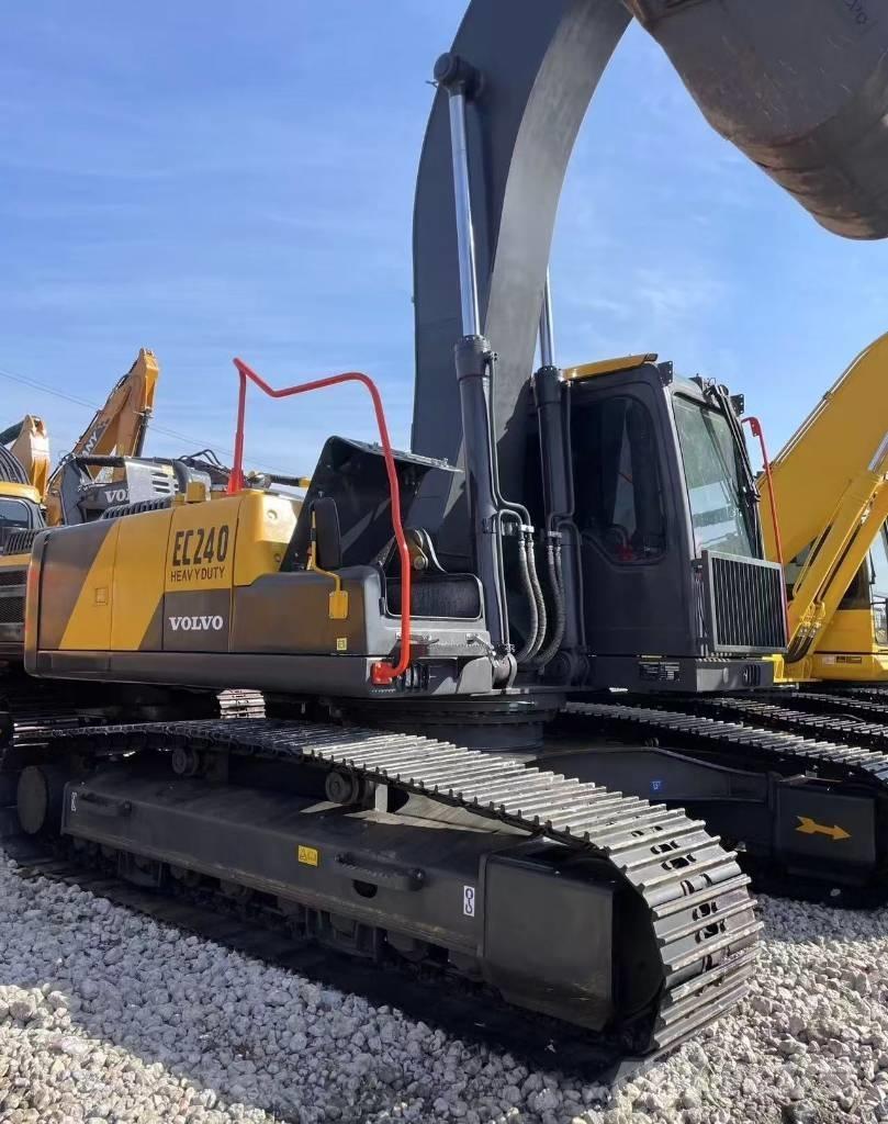 Volvo EC 240 Crawler excavators