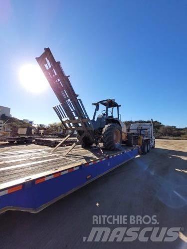 CASE 586H Rough terrain trucks