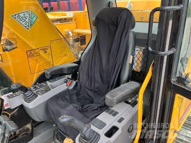 JCB 245 XLR Crawler excavators