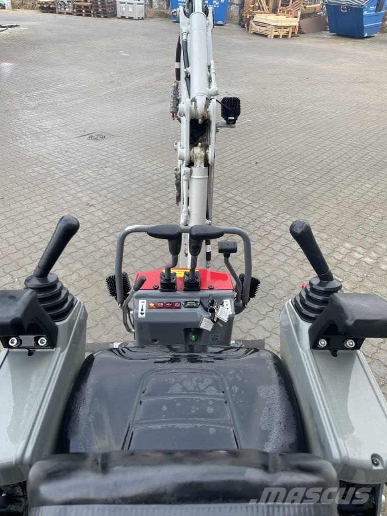 Takeuchi TB 210 Mini excavators < 7t (Mini diggers)