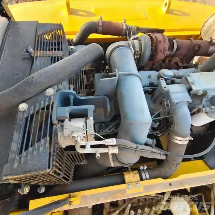 Komatsu PC360 Crawler excavators
