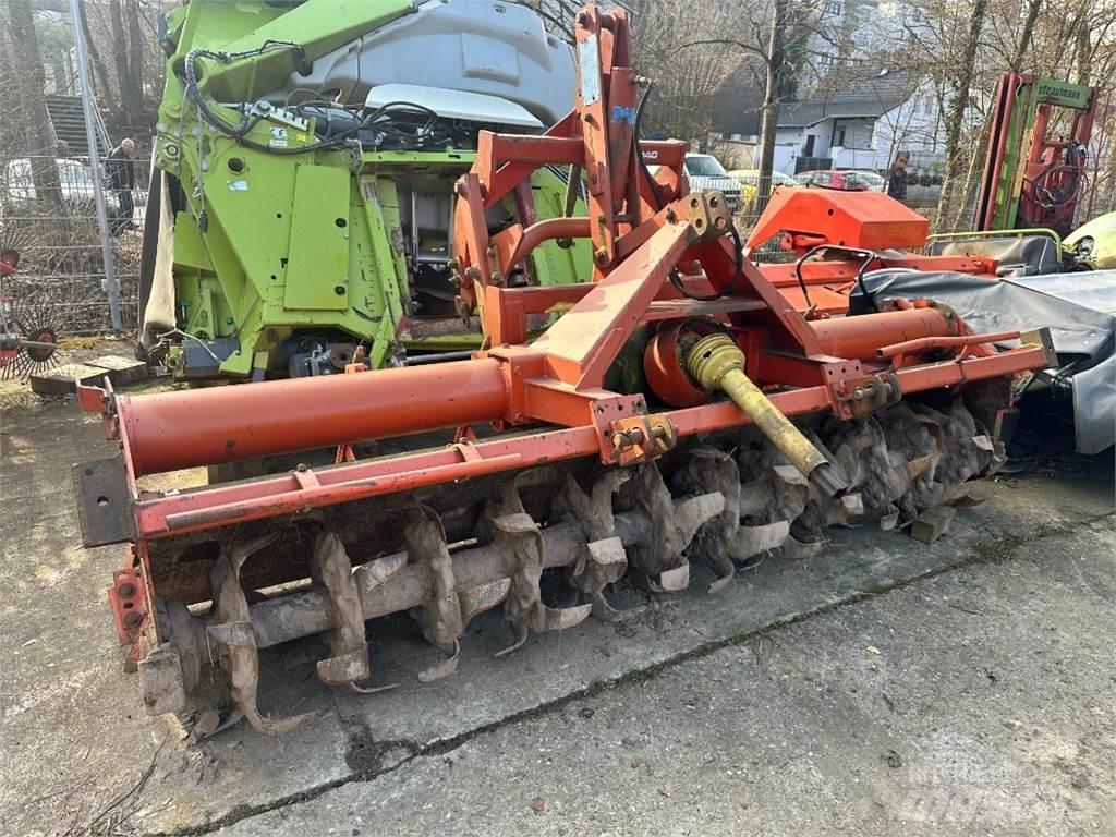 Kuhn EL140N 305 Soil preparation work