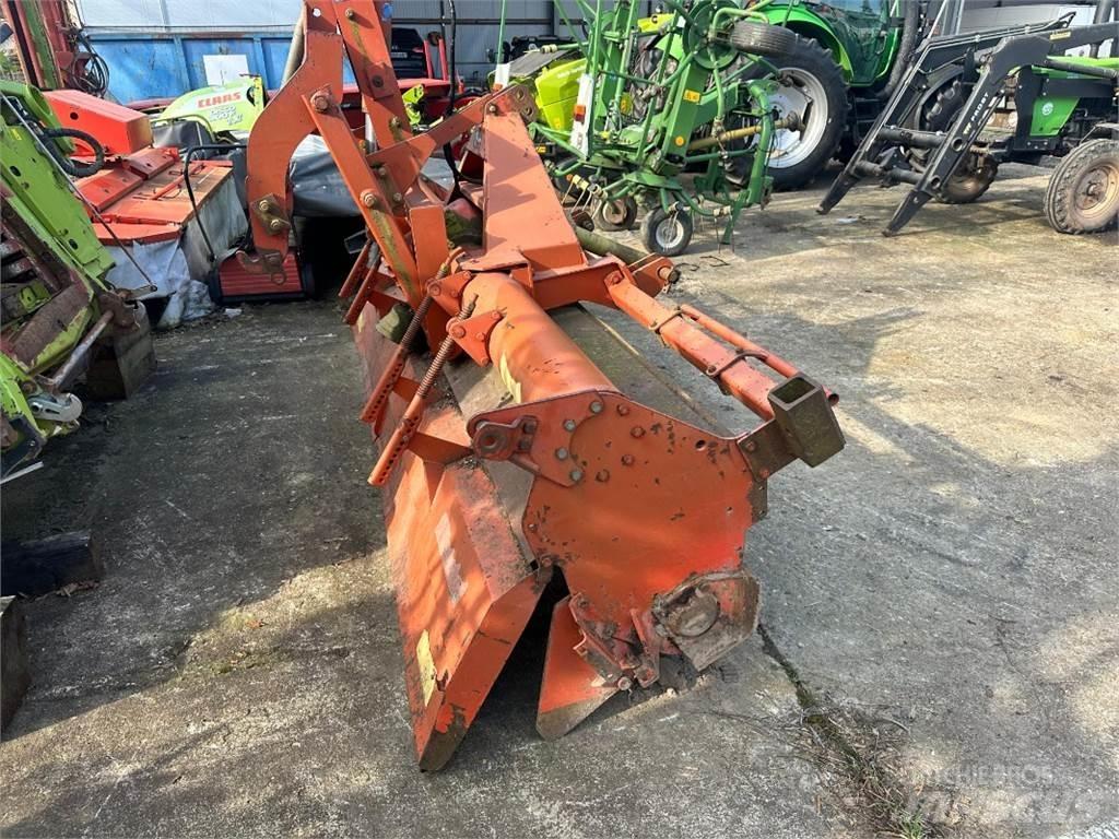 Kuhn EL140N 305 Soil preparation work