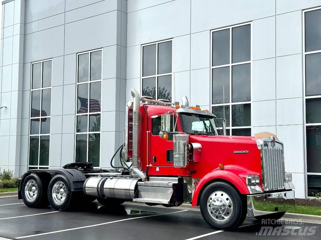 Kenworth W900 Tractor Units
