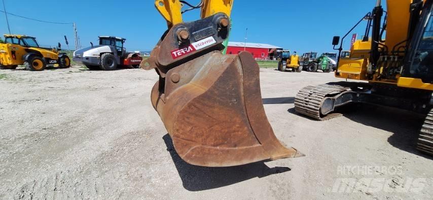 JCB 220X LC Crawler excavators