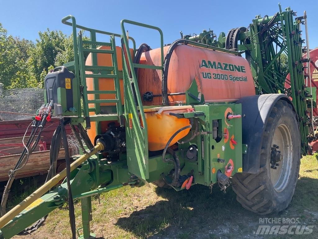 Amazone Ug 3000 Trailed sprayers