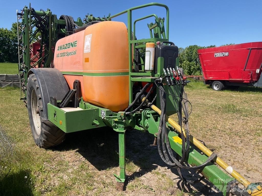 Amazone Ug 3000 Trailed sprayers