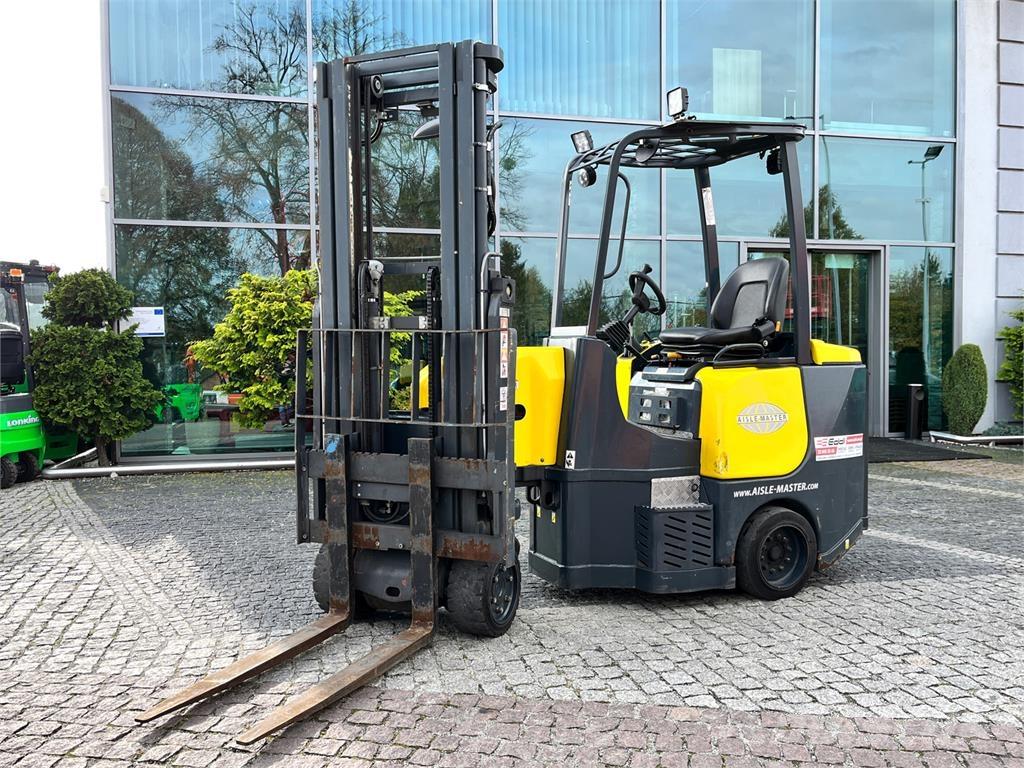 Aisle-Master 15NE Narrow aisle truck