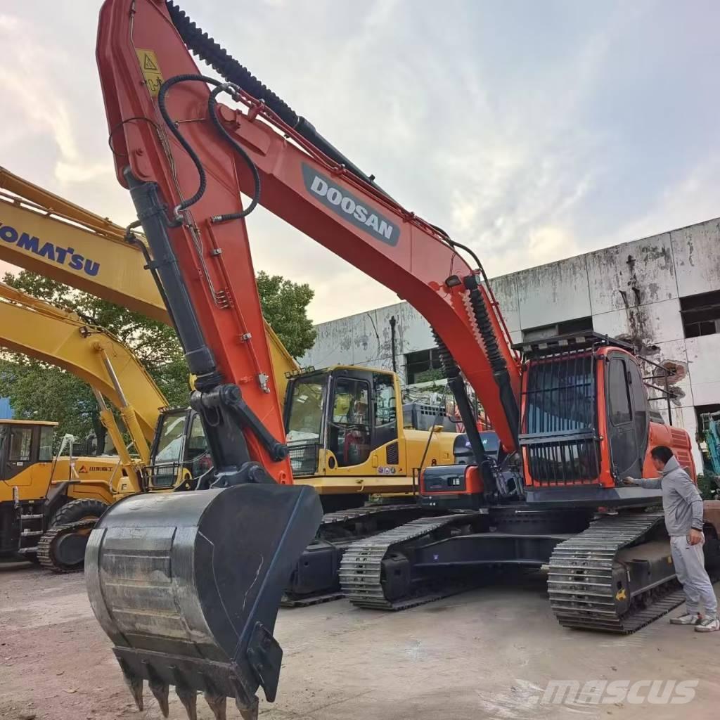 Doosan DX 300 Crawler excavators