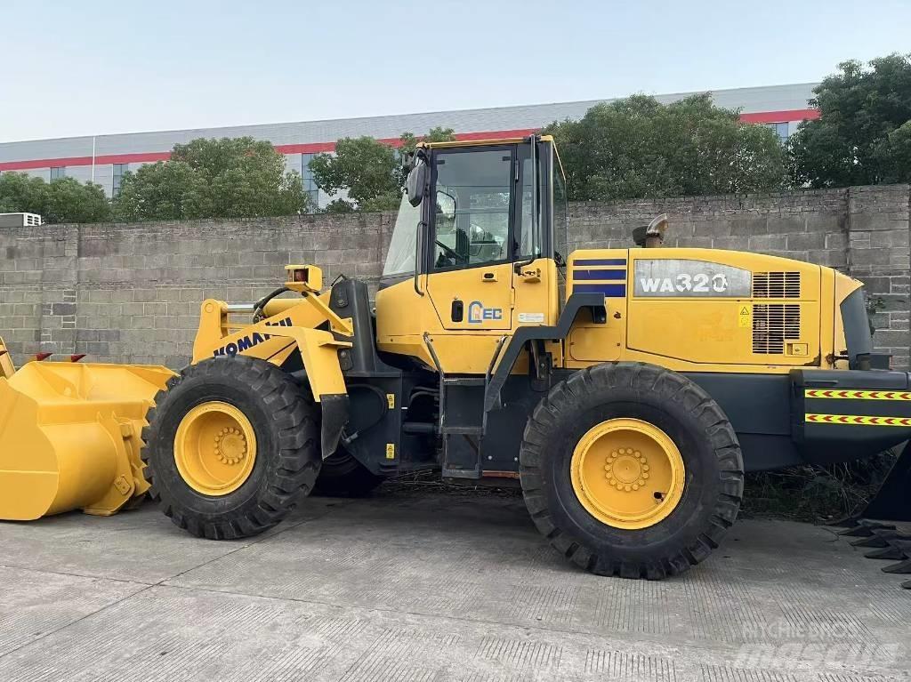 Komatsu WA 320 Wheel loaders
