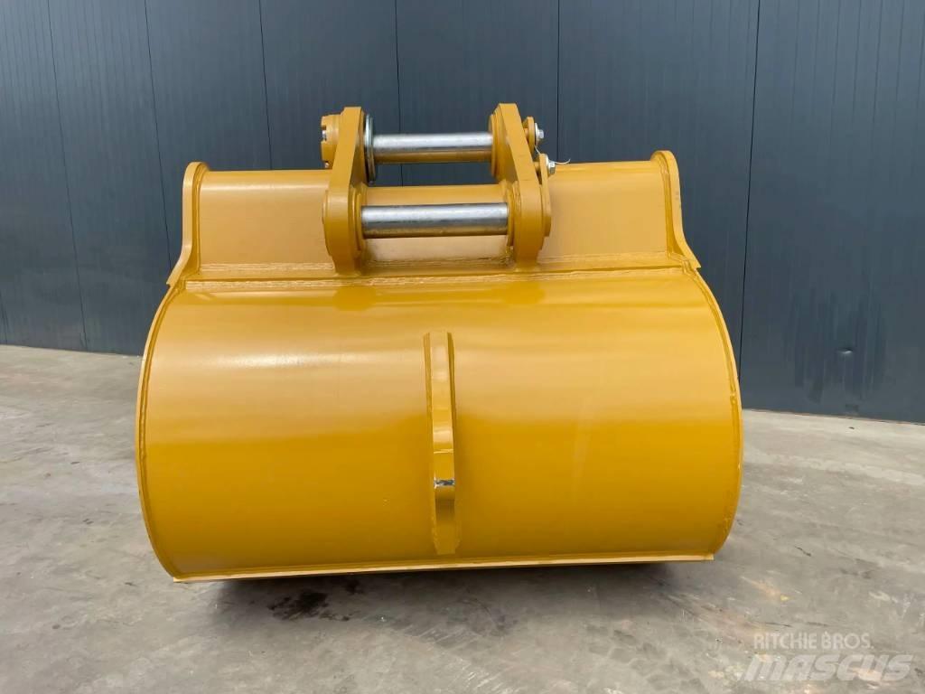 CAT 349D2 - TB Buckets