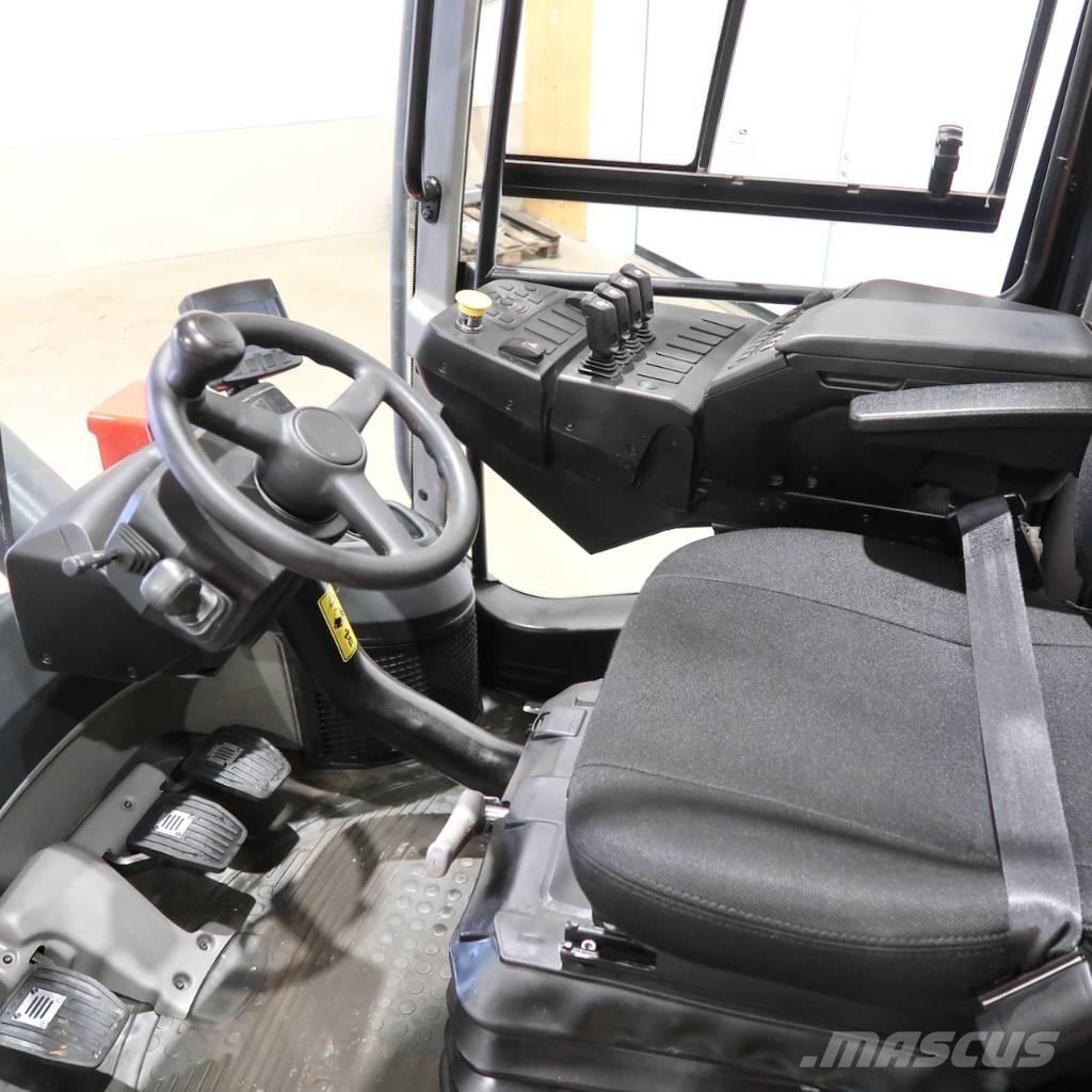 Kalmar DCG 160-12 Diesel trucks