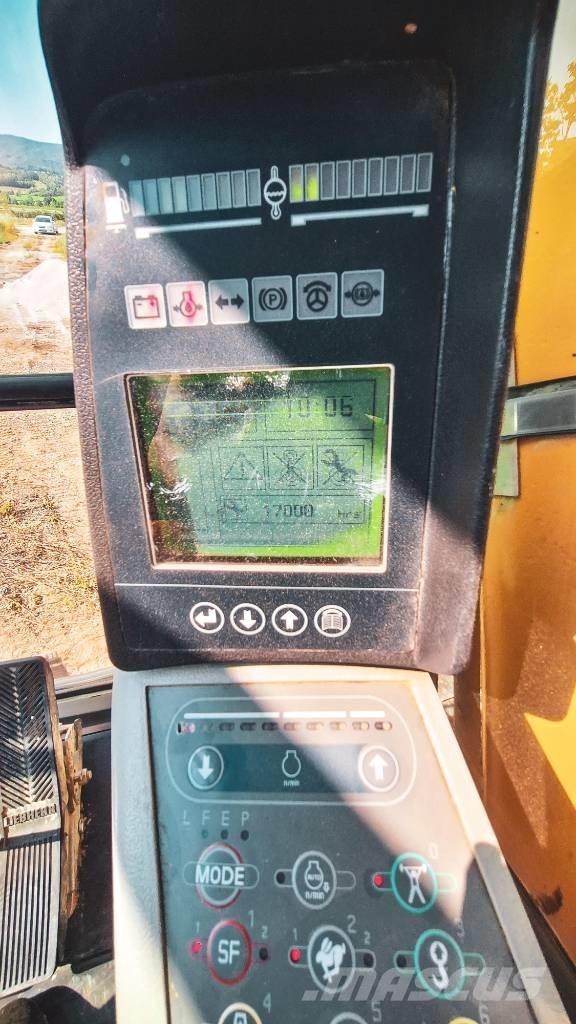 Liebherr R934C HDC Crawler excavators