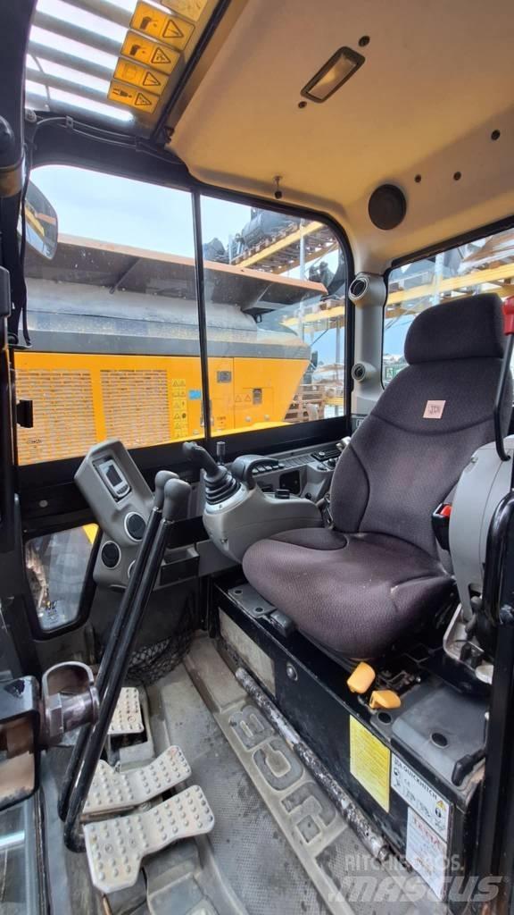 JCB 100 C Midi excavators  7t - 12t