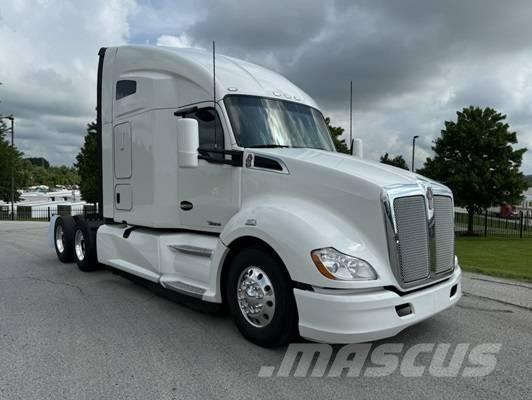 Kenworth T 680 Tractor Units
