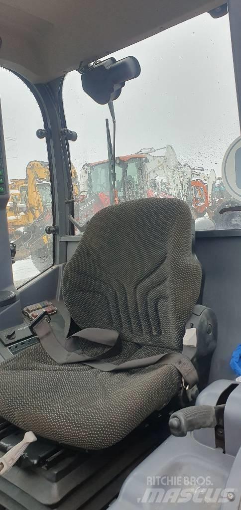 Schafer 4670 Mini loaders