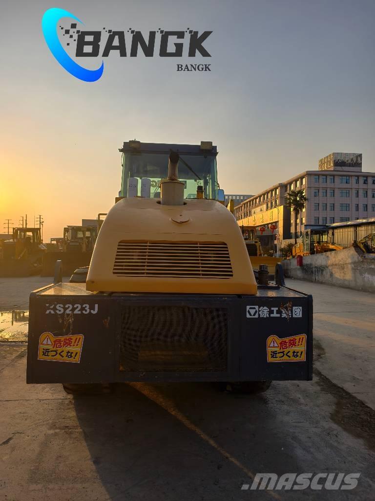 XCMG XS 223 J Single drum rollers