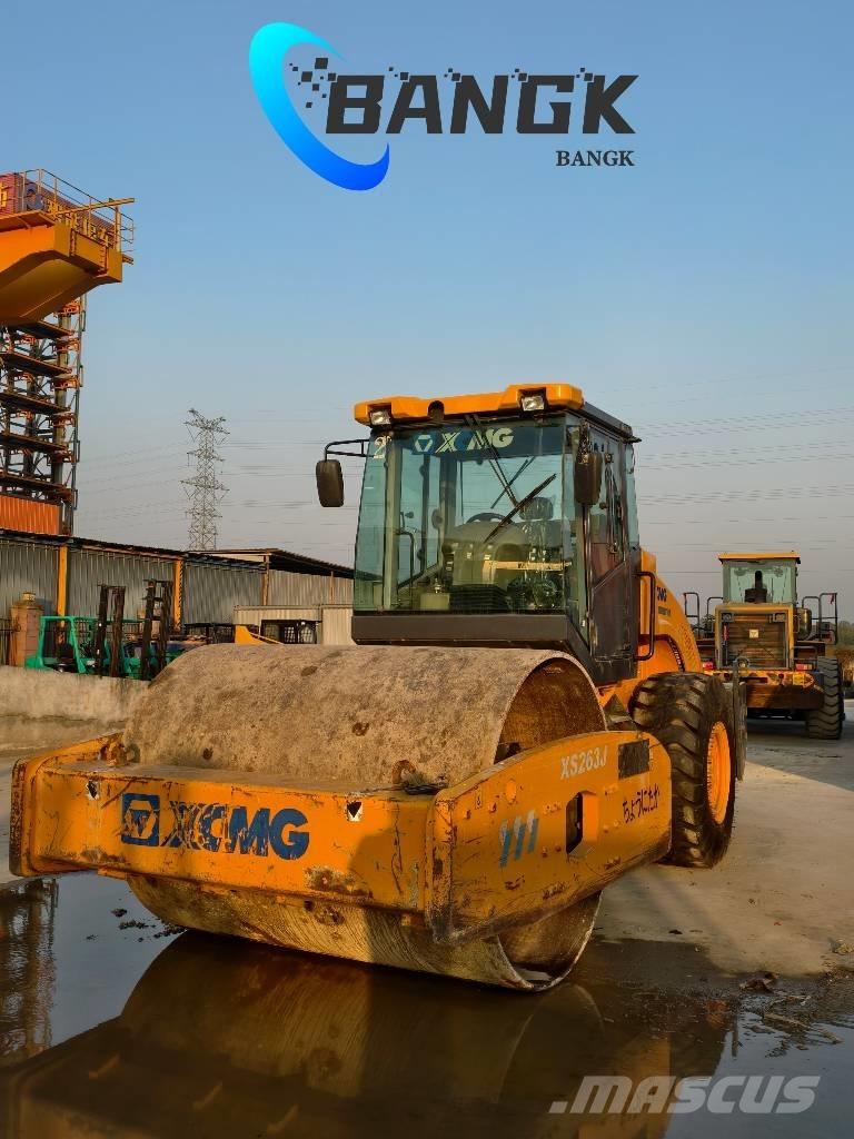 XCMG XS 223 J Single drum rollers