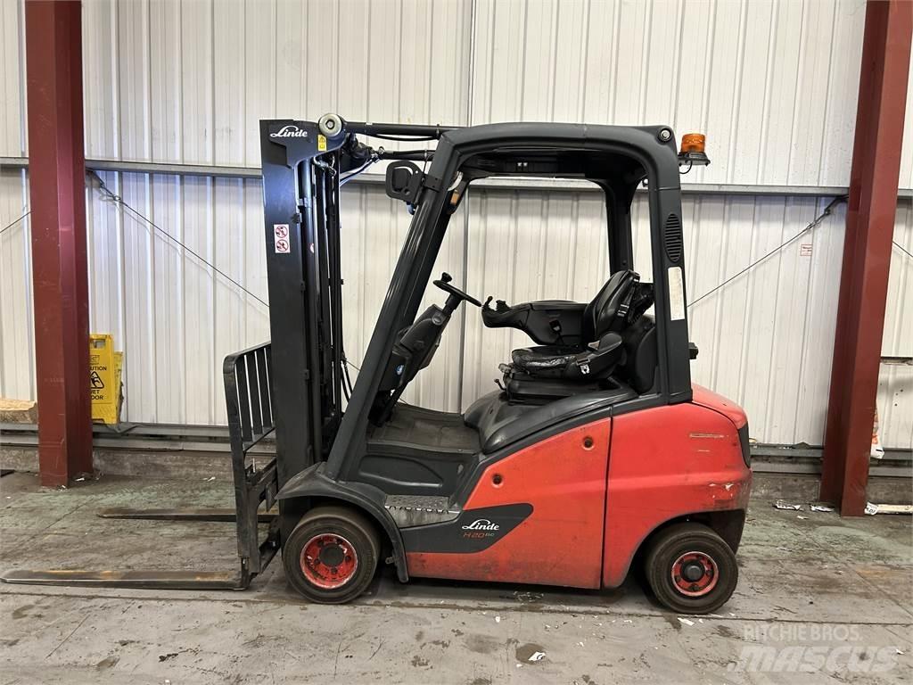 Linde H20D-01 Diesel trucks