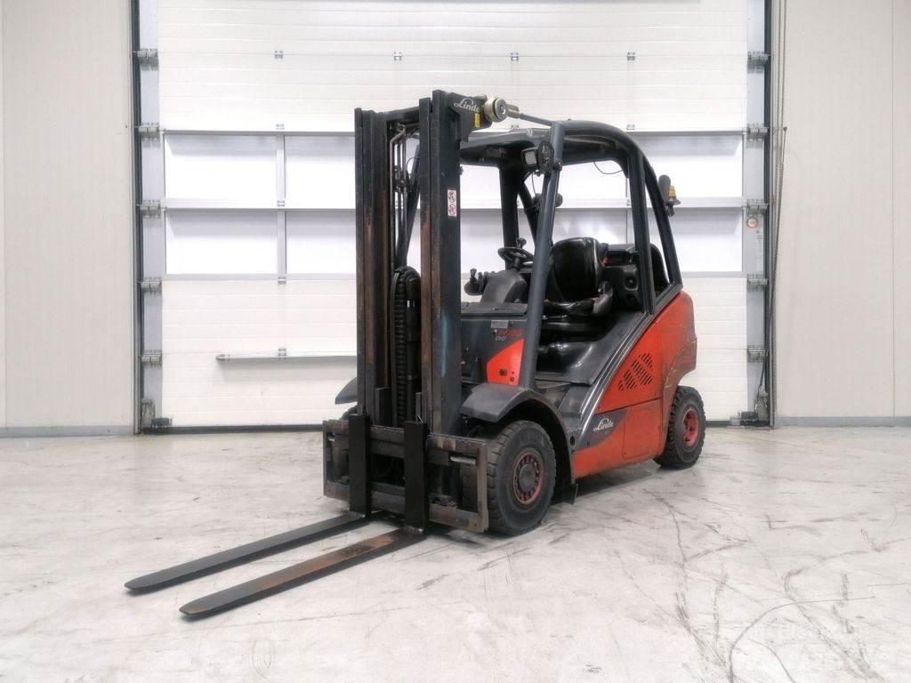 Linde H25T-02 LPG trucks