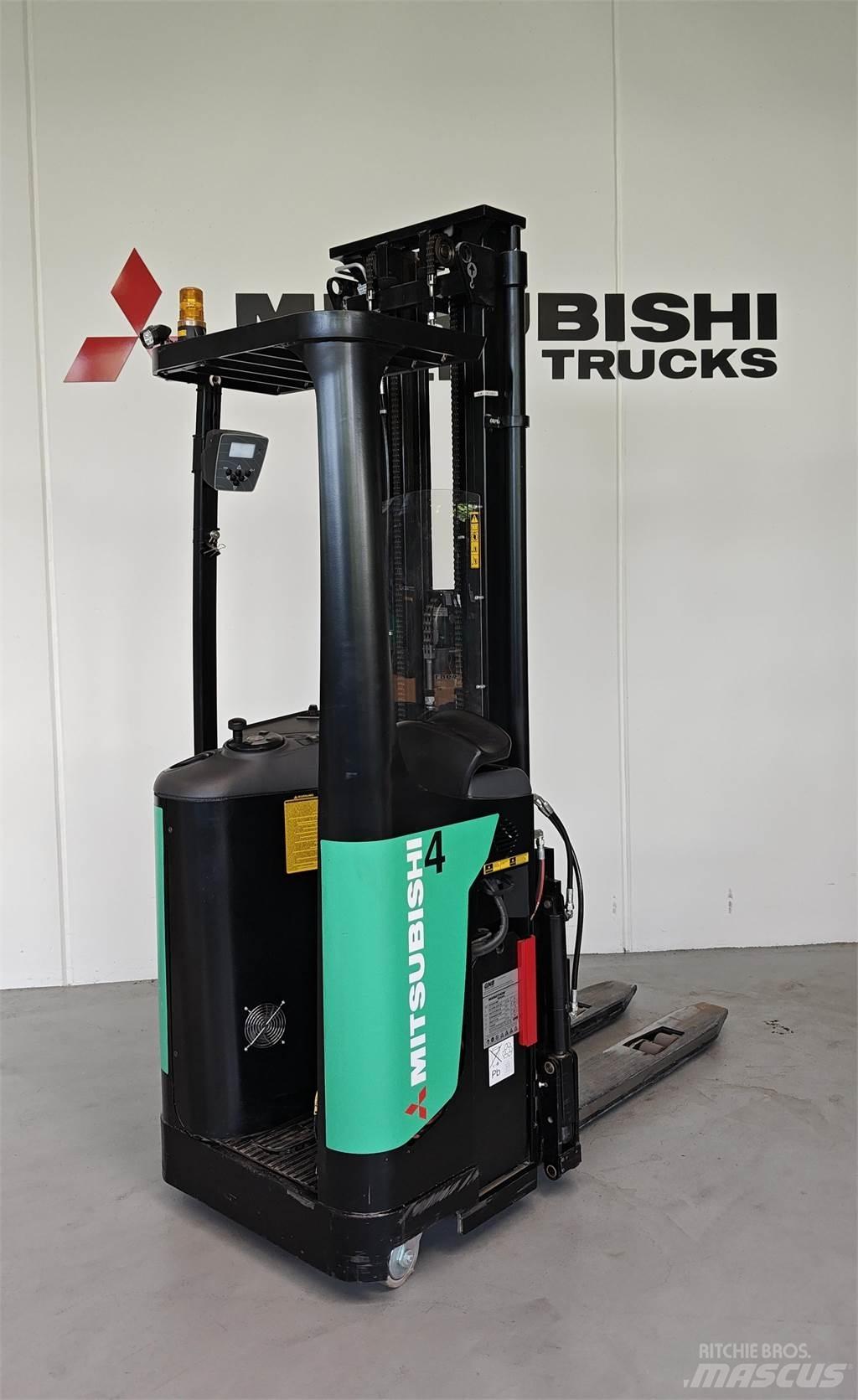 Mitsubishi SBR16NI Low lifter with platform