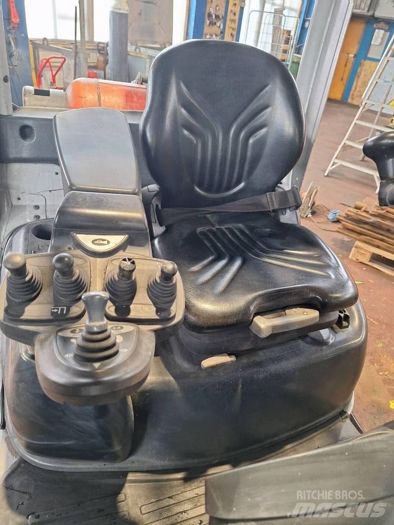 Still RX70-16T LPG trucks