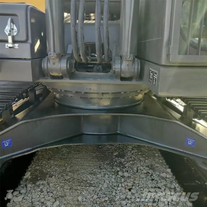 Volvo EC 210 Crawler excavators
